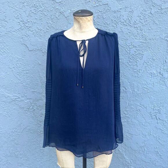 Diane Von Furstenberg Blue Silk Blouse Size Xs Bell Sleeves Womens career office - Picture 2 of 10